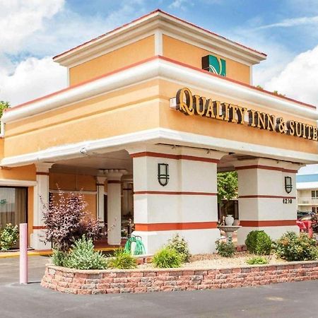 Quality Inn & Suites Kansas City - Independence I-70 East מראה חיצוני תמונה