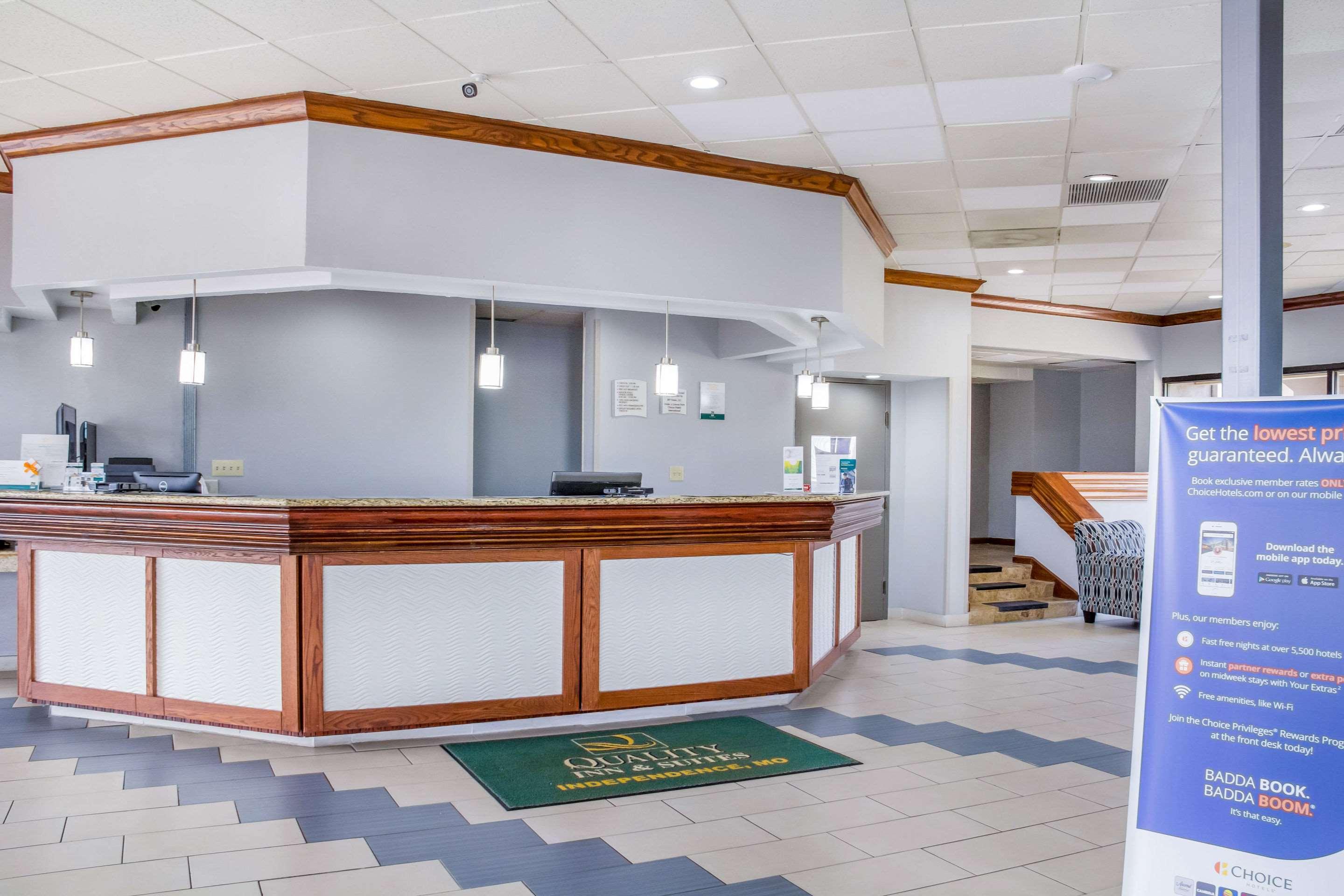 Quality Inn & Suites Kansas City - Independence I-70 East מראה חיצוני תמונה