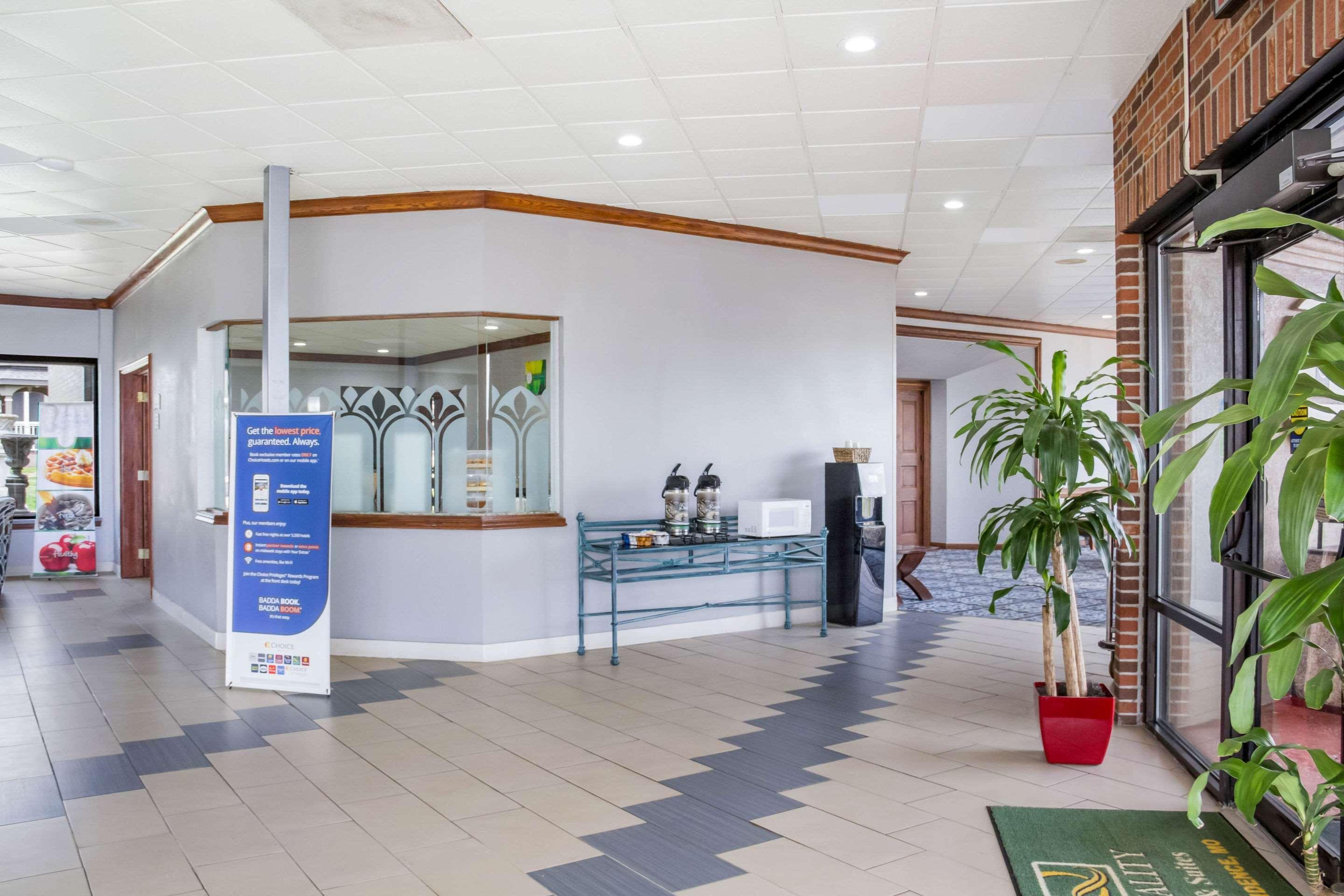 Quality Inn & Suites Kansas City - Independence I-70 East מראה חיצוני תמונה