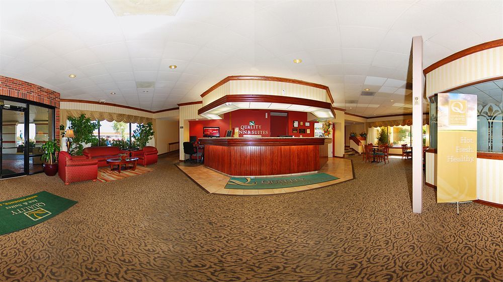 Quality Inn & Suites Kansas City - Independence I-70 East מראה חיצוני תמונה