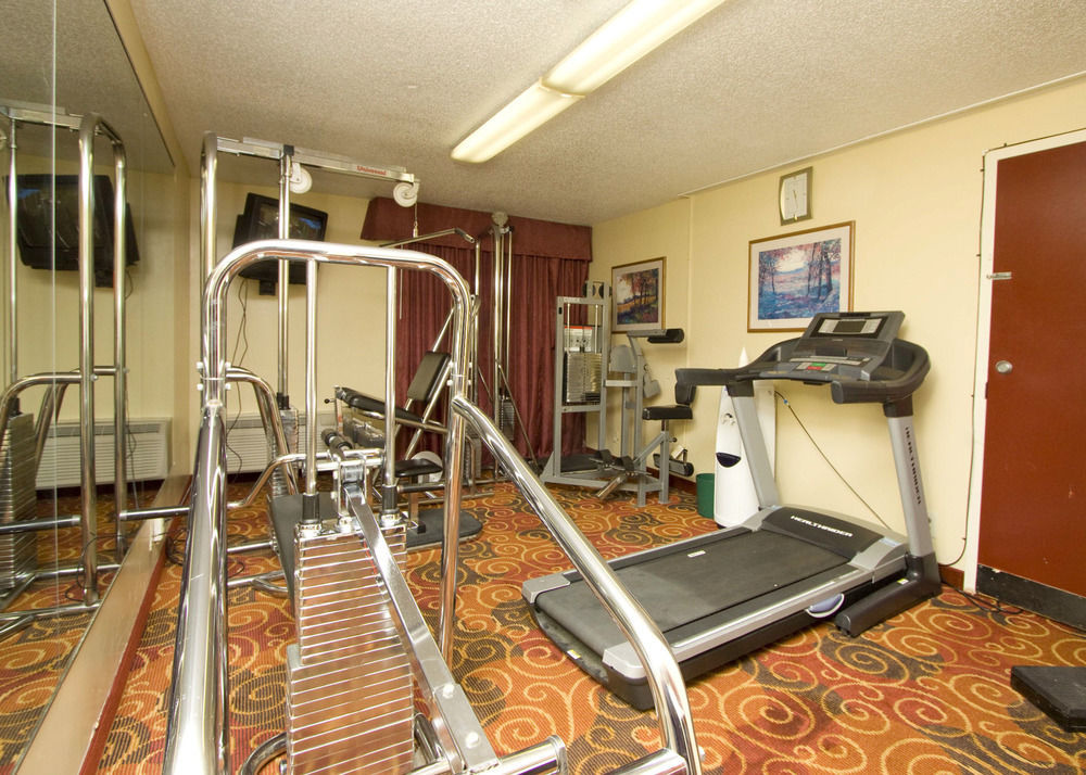 Quality Inn & Suites Kansas City - Independence I-70 East מראה חיצוני תמונה